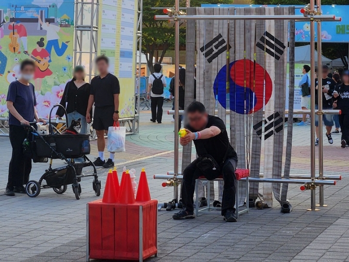 입장 전에도 다양한 체험을 즐겼다. (출처=김윤희)