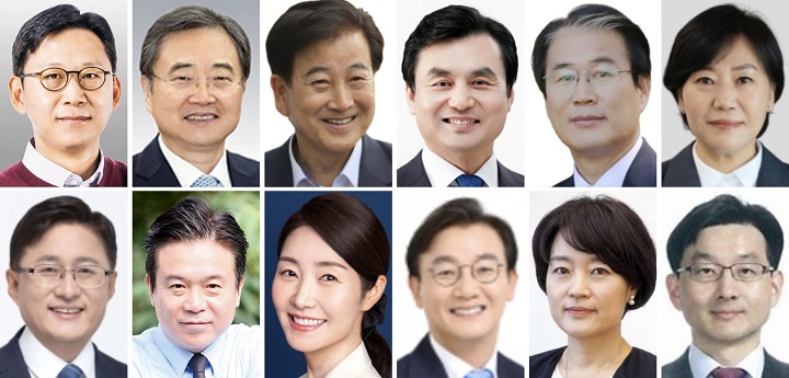 이재명 대통령은 23일 과학기술정보통신부 등 11개 부처 장관 후보자를 지명했다고 강훈식 비서실장이 용산 대통령실에서 브리핑을 통해 밝혔다. 사진 왼쪽 첫 번째부터 배경훈 과학기술정보통신부 장관 후보자, 조현 외교부 장관 후보자, 정동영 통일부 장관 후보자, 안규백 국방부 장관 후보자, 권오을 국가보훈부 장관 후보자, 송미령 농림축산식품부 장관 유임, 김성환 환경부 장관 후보자, 김영훈 고용노동부 장관 후보자, 강선우 여성가족부 장관 후보자, 전재수 해양수산부 장관 후보자, 한성숙 중소벤처기업부 장관 후보자 및 윤창렬 국무조정실장. (대통령실 제공. 재판매 및 DB 금지) 2025.6.23(ⓒ뉴스1, 무단 전재-재배포 금지)