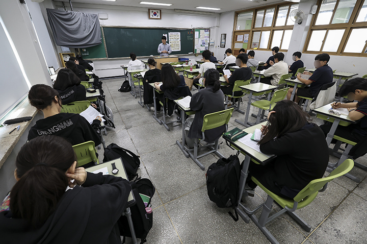 서울 광진구 광남고등학교 학생들이 수업을 받고 있다. 2025.6.4 (ⓒ뉴스1, 무단 전재-재배포 금지)