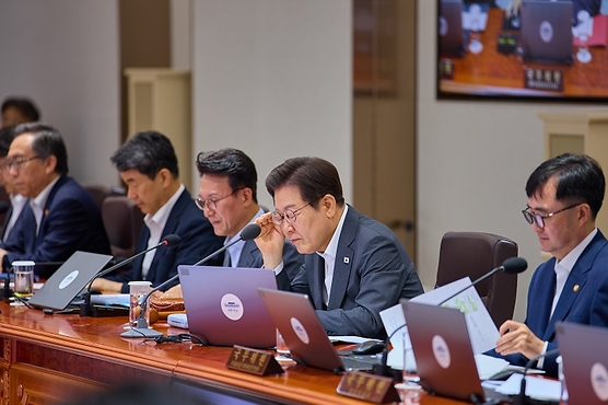 이 대통령 "돌봄 사각지대 최소화 등 어린이 안전대책 점검" 주문