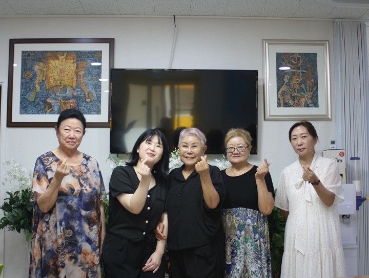 고려인마을 단체 사진.