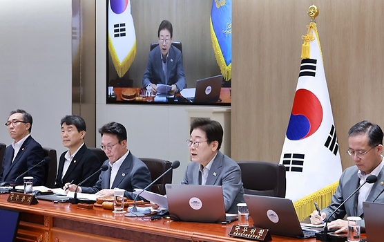 이 대통령 "내년 예산, 회복과 성장의 실질적 마중물 되도록 편성"