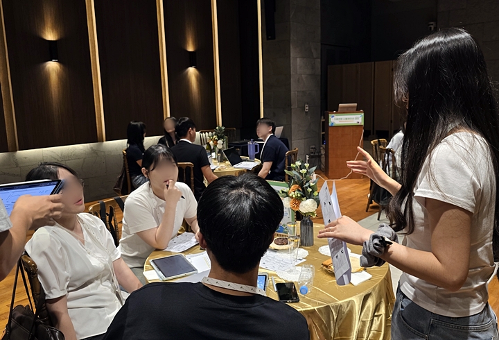 각 분야 내에서 할 수 있는 방안을 고심하고 또 다른 분야와 협상을 통해 맞춰야 했다.