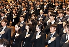 지난 5월 7일 충북 진천군 국가공무원인재개발원에서 열린 '제70기 신임관리자과정 입교식'에서 교육생들이 국민의례를 하고 있다.(ⓒ뉴스1, 무단 전재-재배포 금지)
