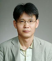 김호기 연세대 사회학과 명예교수(국정기획위원회 국가비전 TF 팀장)