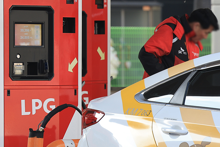 올해 1월 1일 오후 서울 시내 한 LPG 충전소(사진=저작권자(c) 연합뉴스, 무단 전재-재배포 금지)