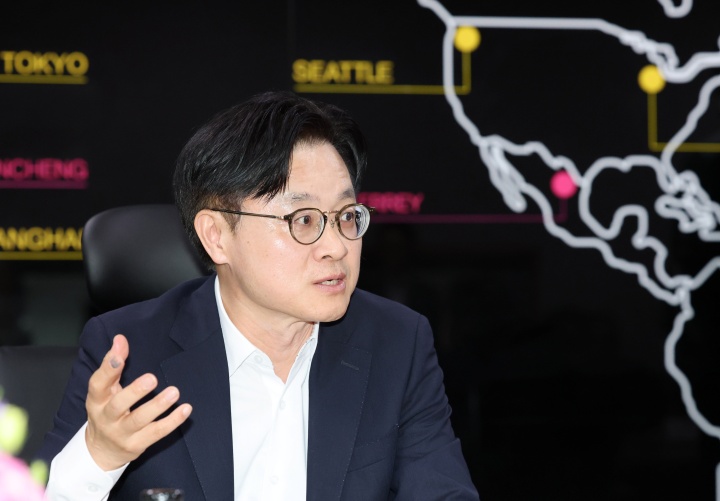 김정관 산업통상자원부 장관이 18일 충남 아산 디와이오토에서 열린 수출공급망 강화 금융지원 간담회에 참석해 인사말을 하고 있다.(ⓒ뉴스1, 무단 전재-재배포 금지)