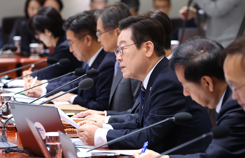 이재명 대통령이 30일 용산 대통령실에서 열린 제44회 국무회의에서 발언하고 있다. 2025.9.30(사진=저작권자(c) 연합뉴스, 무단 전재-재배포 금지)