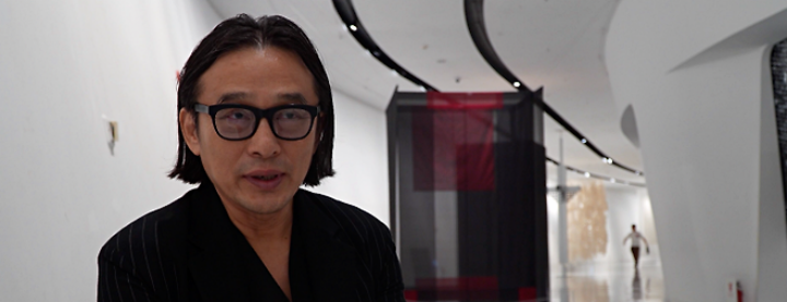 <헤리티지: 더 퓨처 판타지> 총괄 기획을 맡은 강신재 예술감독.