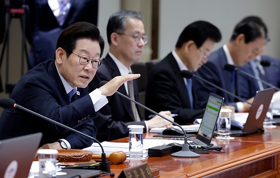 이 대통령 "국민 경제 왜곡하는 투기 차단 총력"…각 부처에 주문