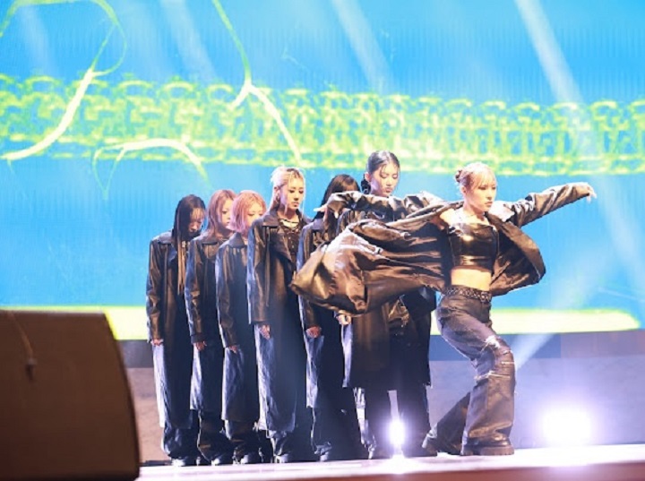 베베의 축하공연.