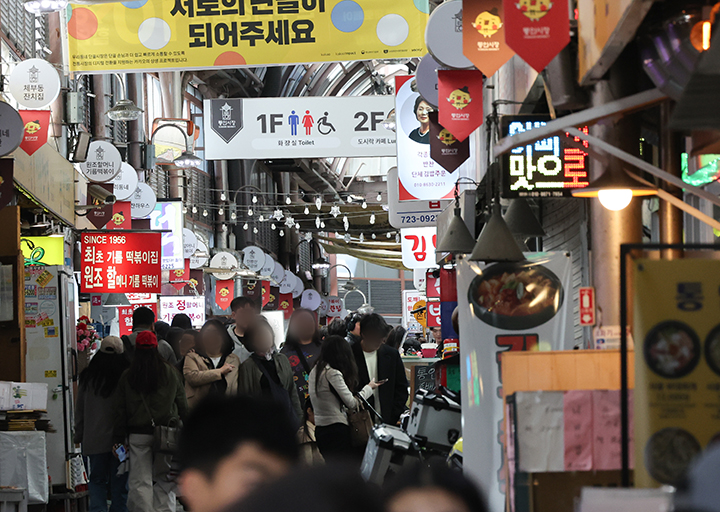 서울 종로구의 한 전통시장 모습. 2025.4.15 (ⓒ뉴스1, 무단 전재-재배포 금지)