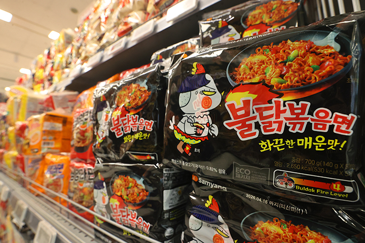 서울의 한 대형마트에 진열된 라면. 2025.10.28 (사진=저작권자(c) 연합뉴스, 무단 전재-재배포 금지)