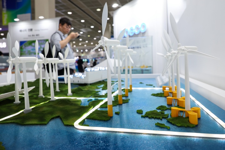 지난 10월 열린 스마트 에너지 플러스(SMART ENERGY PLUS) 2025 전시회에 재생에너지 발전단지 모형이 전시돼 있다.(ⓒ뉴스1, 무단 전재-재배포 금지)