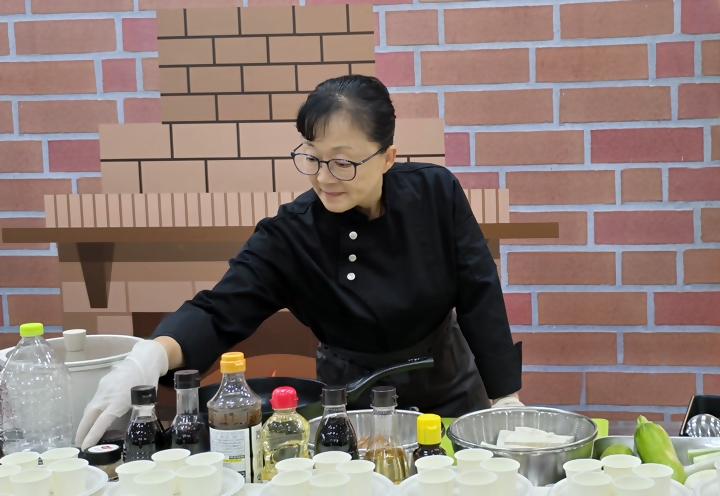 '전략작물 홍보관'에서는 유튜버 급식대가 이미영 셰프의 요리 시연이 펼쳐졌다.