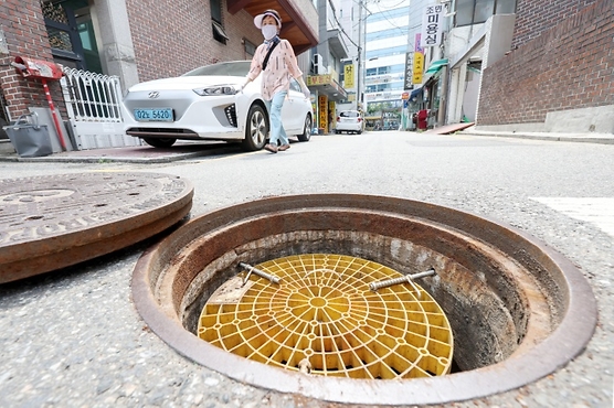 급발진 방지하고 맨홀 추락 막고…내년 예산안에 담긴 이색사업