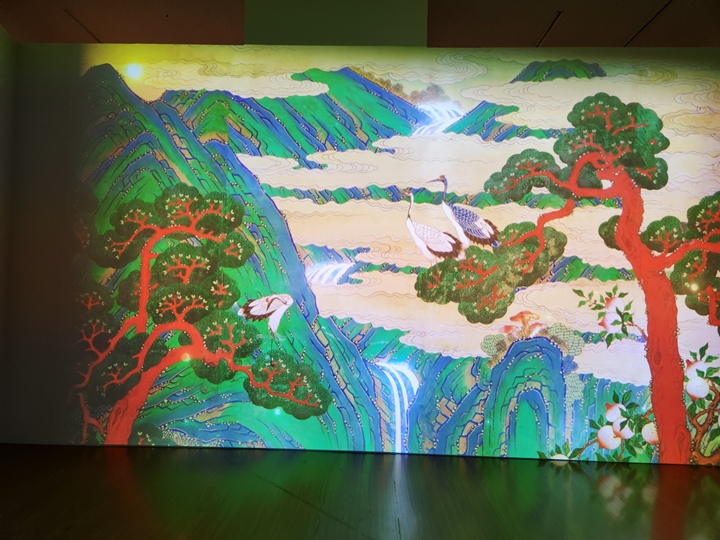 미디어로도 일월오봉도를 만나볼 수 있었다.