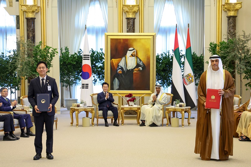 한-UAE, 'UAE 스타게이트 프로젝트' 공동 추진…초기 투자만 30조 이상