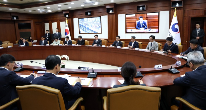 김민석 국무총리가 24일 서울 종로구 정부서울청사에서 열린 헌법존중 정부혁신 TF 간담회에서 모두발언을 하고 있다. 2025.11.24. (ⓒ뉴스1, 무단 전재-재배포 금지)