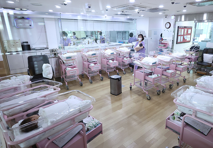 서울의 한 공공산후조리원 신생아실의 모습. 2023.12.26 (사진=저작권자(c) 연합뉴스, 무단 전재-재배포 금지)