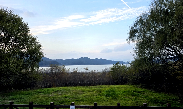 무등산과 광주호를 낀 깨끗한 물이 김치 재료를 맛있게 영글게 한다.