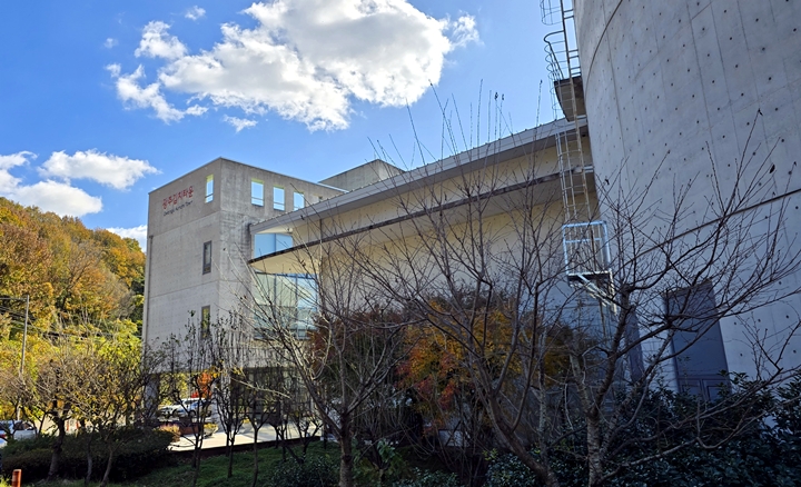 김치타운. 도심에 있어 관광객들이 오기 수월하다.