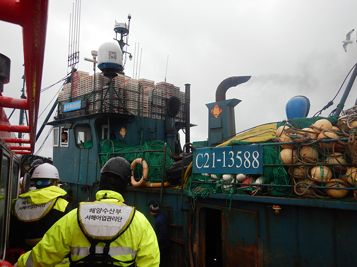 해수부와 해경청이 지난 2일부터 7일까지 배타적경제수역(EEZ)에서 발생하는 외국어선의 불법 조업을 선제적으로 단속하기 위해 합동 단속을 벌였다.(사진=해수부 제공)