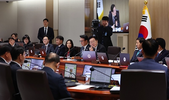 이 대통령 "내년 6대 핵심분야 개혁…국가 대도약 출발점 돼야"