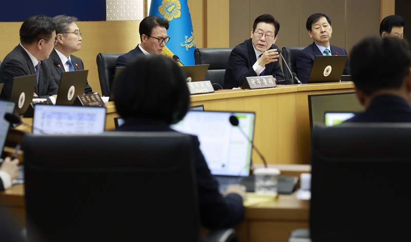 이재명 대통령이 16일 정부세종청사에서 열린 국무회의를 주재하고 있다. 2025.12.16 [대통령실통신사진기자단](사진=저작권자(c) 연합뉴스, 무단 전재-재배포 금지)