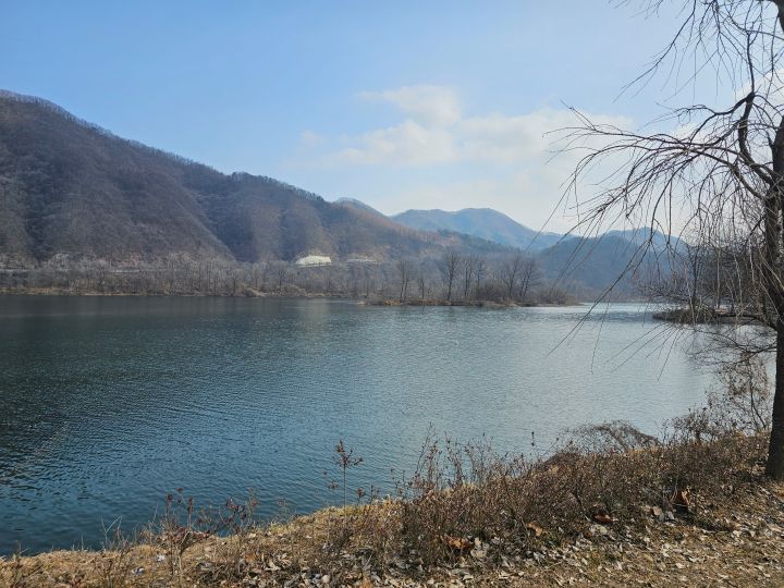 출장도 많고 여행도 좋아해, 집이 아닌 곳에서 숙박하는 경우가 꽤 잦다. 숙박업소 예약과 이용을 하는 데 있어 평소에는 큰 문제가 없지만, 가끔 의도치 않은 분쟁을 경험하기도 한다.