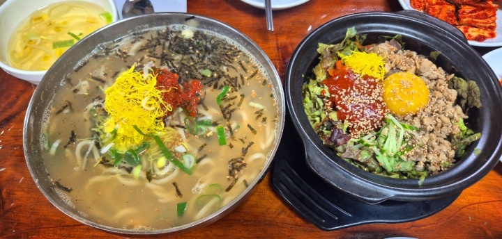 1983년 군산 대표 맛집, 백년가게 장미칼국수.