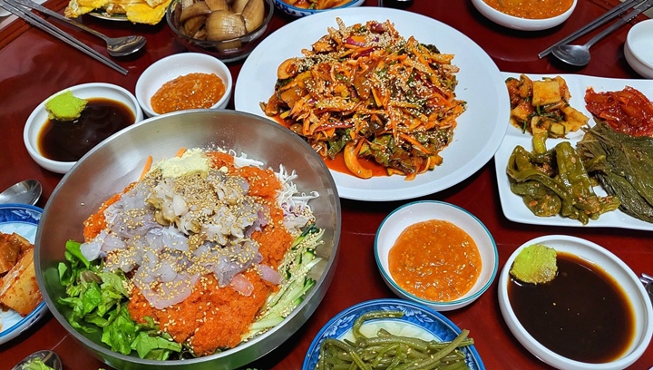 이모께서는 생물을 이용한 요리를 하고 계시기에 예약이 취소되면 곤란한 일이 많다고 하셨다.