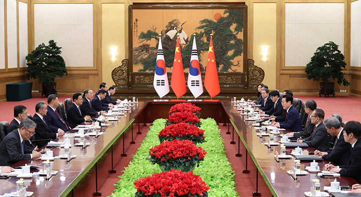 지난 5일 베이징 인민대회당에서 이재명 대통령과 시진핑 중국 국가주석의 정상회담이 진행되고 있다.(사진=저작권자(c) 연합뉴스, 무단 전재-재배포 금지)