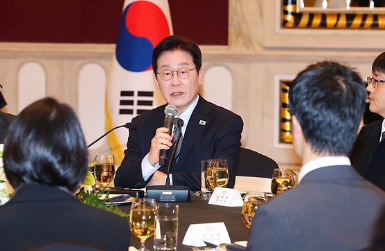 이재명 대통령 "한중 관계, 감정에 좌우되지 않게 상호 존중하며 관리"