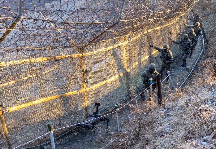 새해부터 채무자 기본 생계비 압류 금지…군 초급간부 '도약적금' 시행