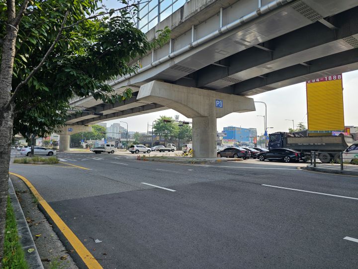 지난 5대반칙 집중단속 당시 집중 단속구간이던 사거리. 최근 음주운전 단속도 함께진행됐다. 올해 법령 개정으로 음주운전과 약물운전의 처벌 수위가 대폭 강화된 만큼 약물 및 음주운전은 절대 피하자.