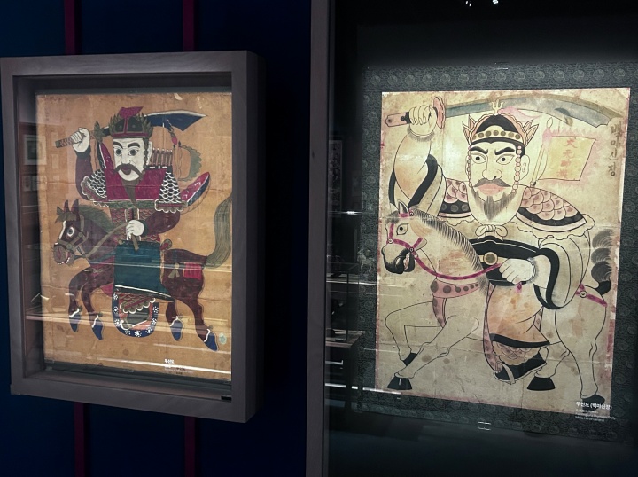 <무신도> 속 말을 타고 달리는 무속신앙에서 중요한 신장의 모습.