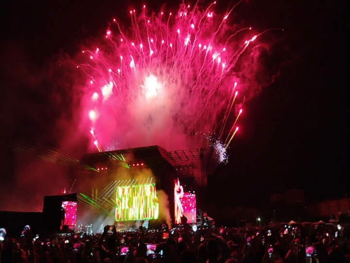 안드레아와 사라는 이탈리아 밀라노에서 열렸던 스트레이키즈 공연에 참석했다.(사진 제공=사라)