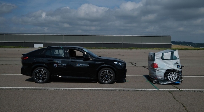 '페달 오조작 방지장치' 보급 시작…만 65세 이상 택시·화물차 우선