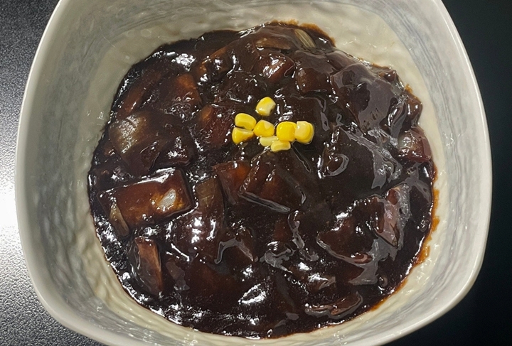 짜장면 한 그릇 1만 원 시대