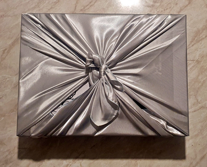 선물 도착, 포장까지 깔끔. 선물하기 딱이다.