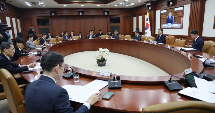 구윤철 경제부총리 겸 재정경제부 장관이 11일 서울 종로구 정부서울청사에서 열린 민생물가 특별관리 관계장관 TF 회의에서 모두발언을 하고 있다.(ⓒ뉴스1, 무단 전재-재배포 금지)