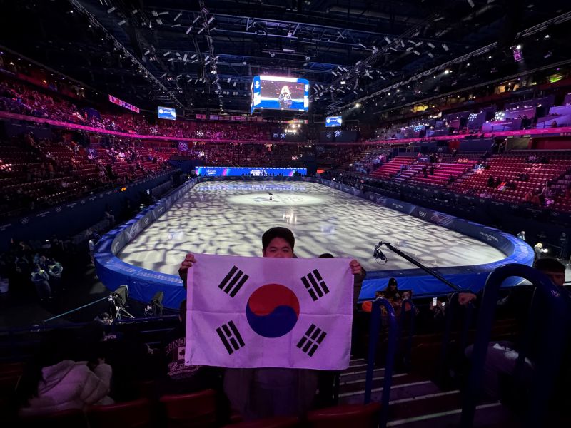 MBTI성향이 I이지만, 국가대표를 응원하기 위해 태극기를 양 손에 들고 응원을 쉬지 않았다. 주변 외국인들이 나의 응원에 엄지를 치켜세우고, 우리 선수를 함께 응원해주는 것은 올림픽이기에 느낄 수 있는 색다른 경험이었다.