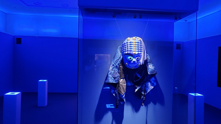 풍자와 해학의 의미를 담은 전통 탈 작품.