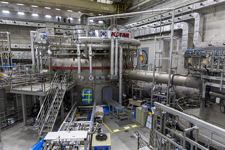 대전 한국핵융합에너지연구원에 위치한 초전도 핵융합연구장치인 인공태양(KSTAR)의 모습.2023.2.23.(사진=저작권자(c) 연합뉴스, 무단 전재-재배포 금지)