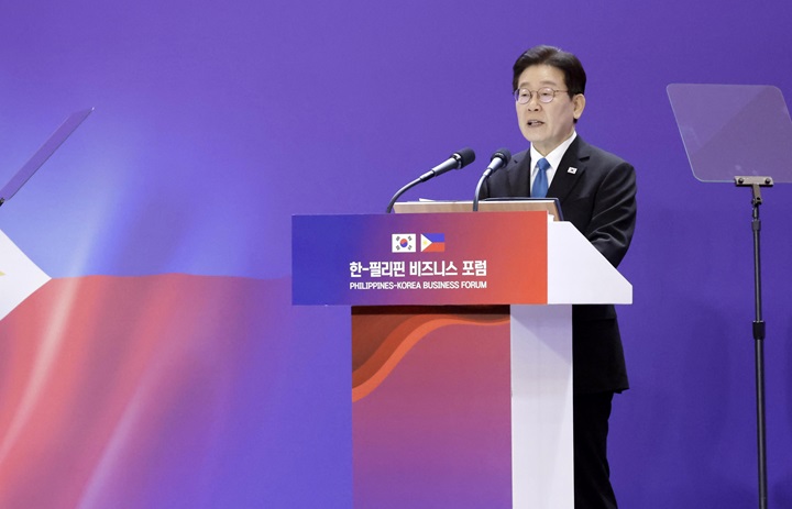 이재명 대통령이 4일 필리핀 마닐라 콘래드 호텔에서 열린 한-필리핀 비즈니스 포럼에서 발언하고 있다. 2026.3.4(사진=저작권자(c) 연합뉴스, 무단 전재-재배포 금지)