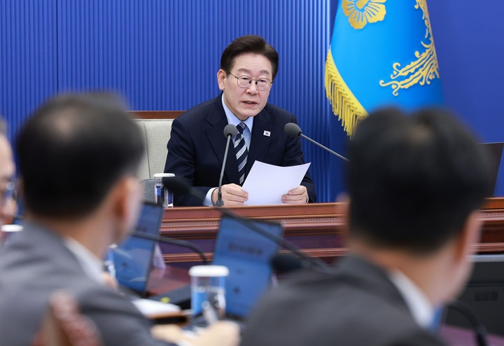 이재명 대통령이 12일 청와대에서 열린 수석보좌관회의에서 발언하고 있다. 2026.3.12(사진=저작권자(c) 연합뉴스, 무단 전재-재배포 금지)