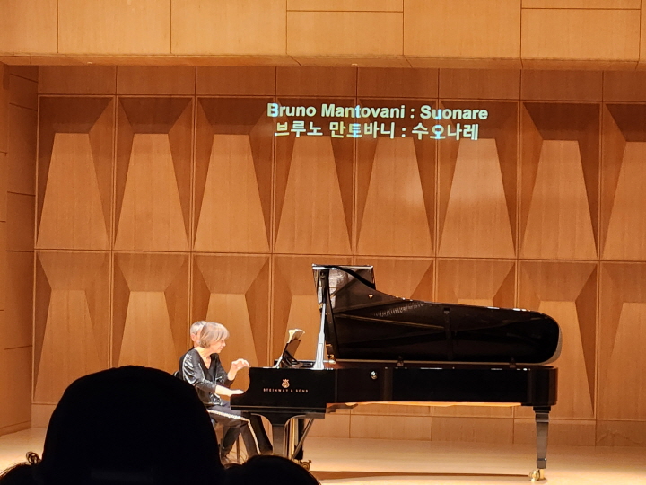 대한민국과 프랑스 양국은 공연, 전시, 콘텐츠 협력 등 다양한 분야에서 문화 교류를 확대해 나가기로 했다.