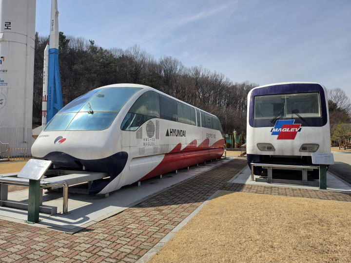 철도 과학자들의 꿈, 자기부상열차.