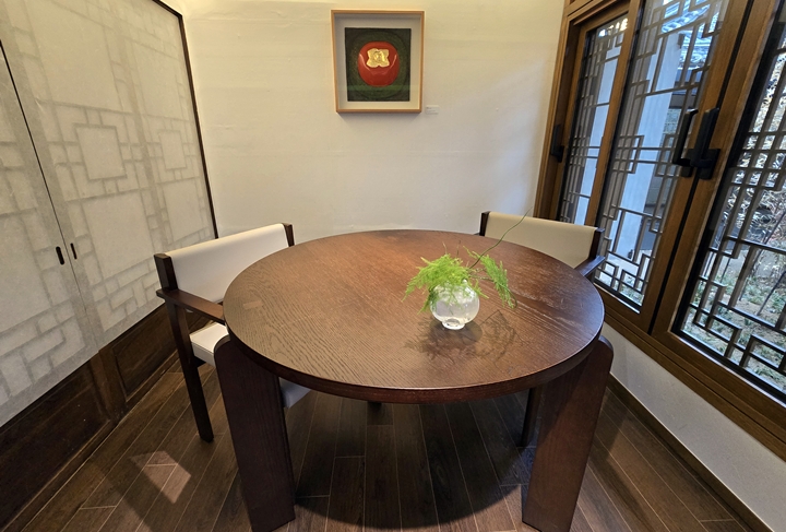 두 사람만 들어갈 공간으로 고객의 환대에 신경썼다.